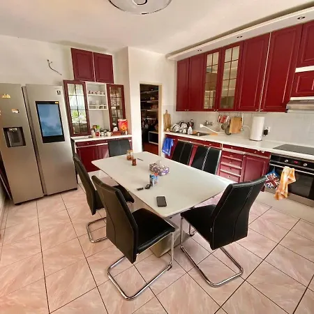 Dream House Prague East Kamenice (Prague-East)