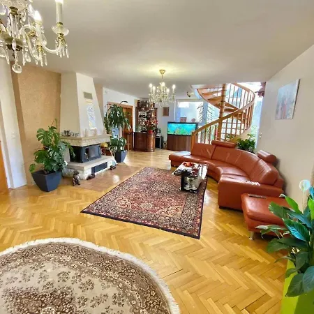 빌라 Dream House Prague East Kamenice (Prague-East)